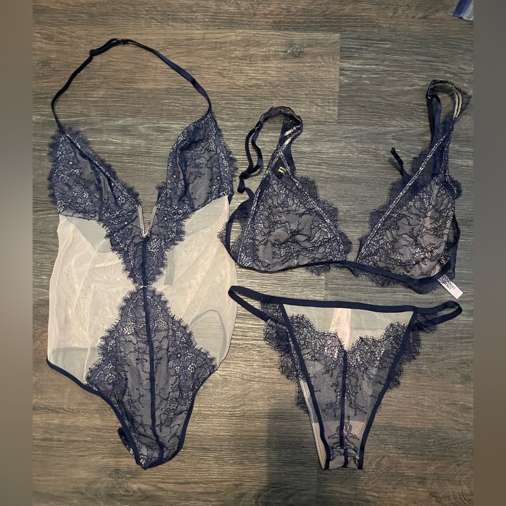 Victoria's Secret Navy & Cream Lace Intimate Set Bodysuit Thong Bra M & S